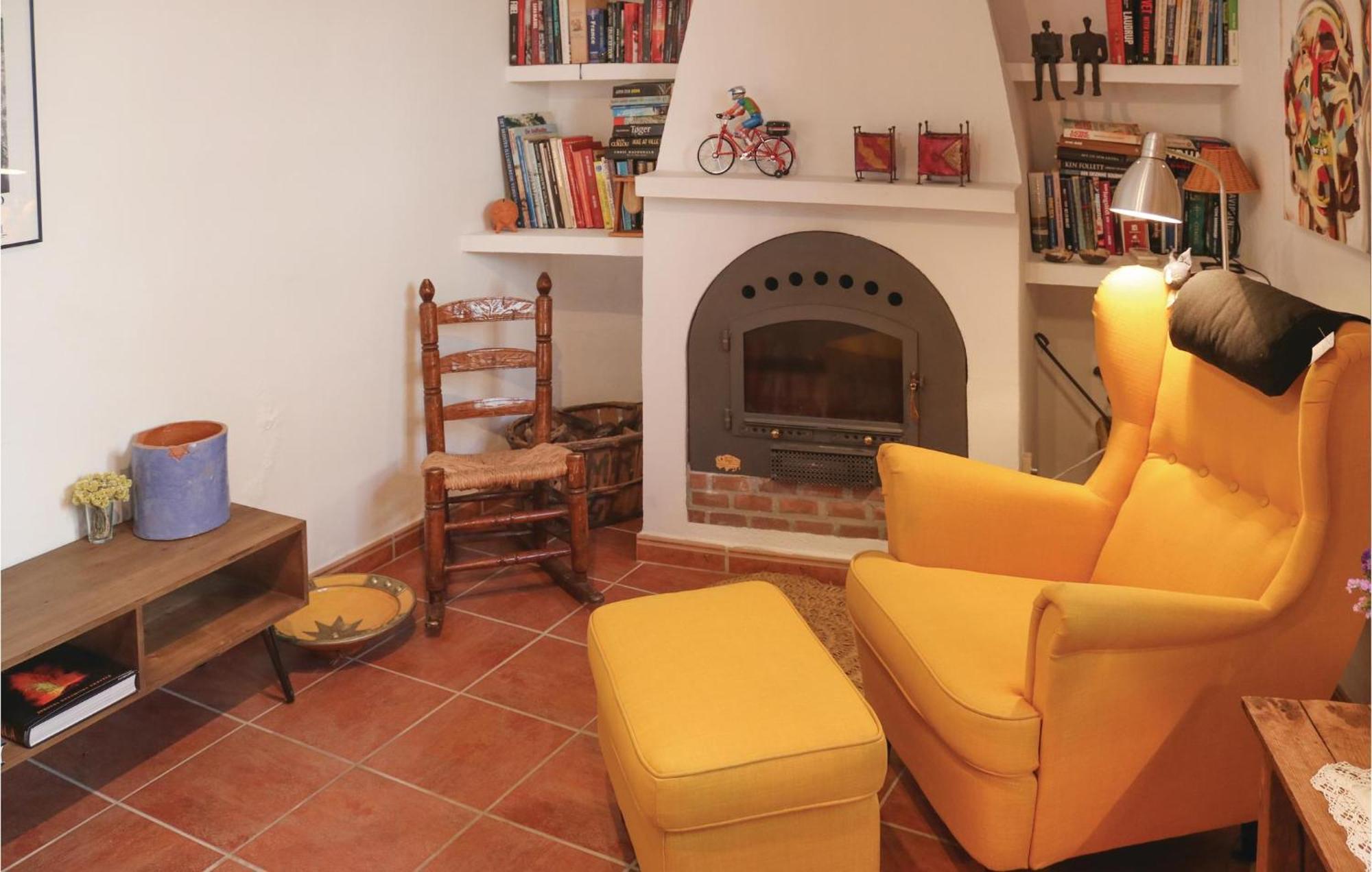 Nice Home In Canillas De Albaida With Wifi Kültér fotó