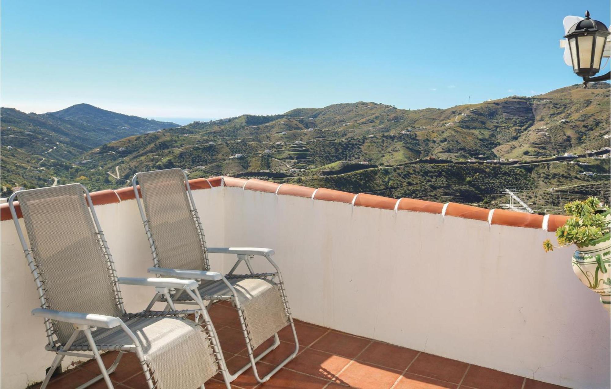 Nice Home In Canillas De Albaida With Wifi Kültér fotó